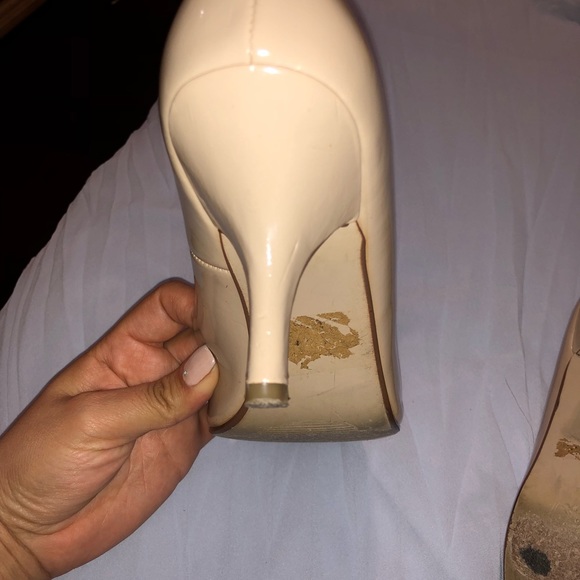 Heels - Picture 5 of 8